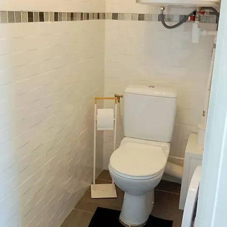 Superbe T2 Moderne Avec Wifi Et Parking Prive A - Fr-1-696-61 Apartamento *